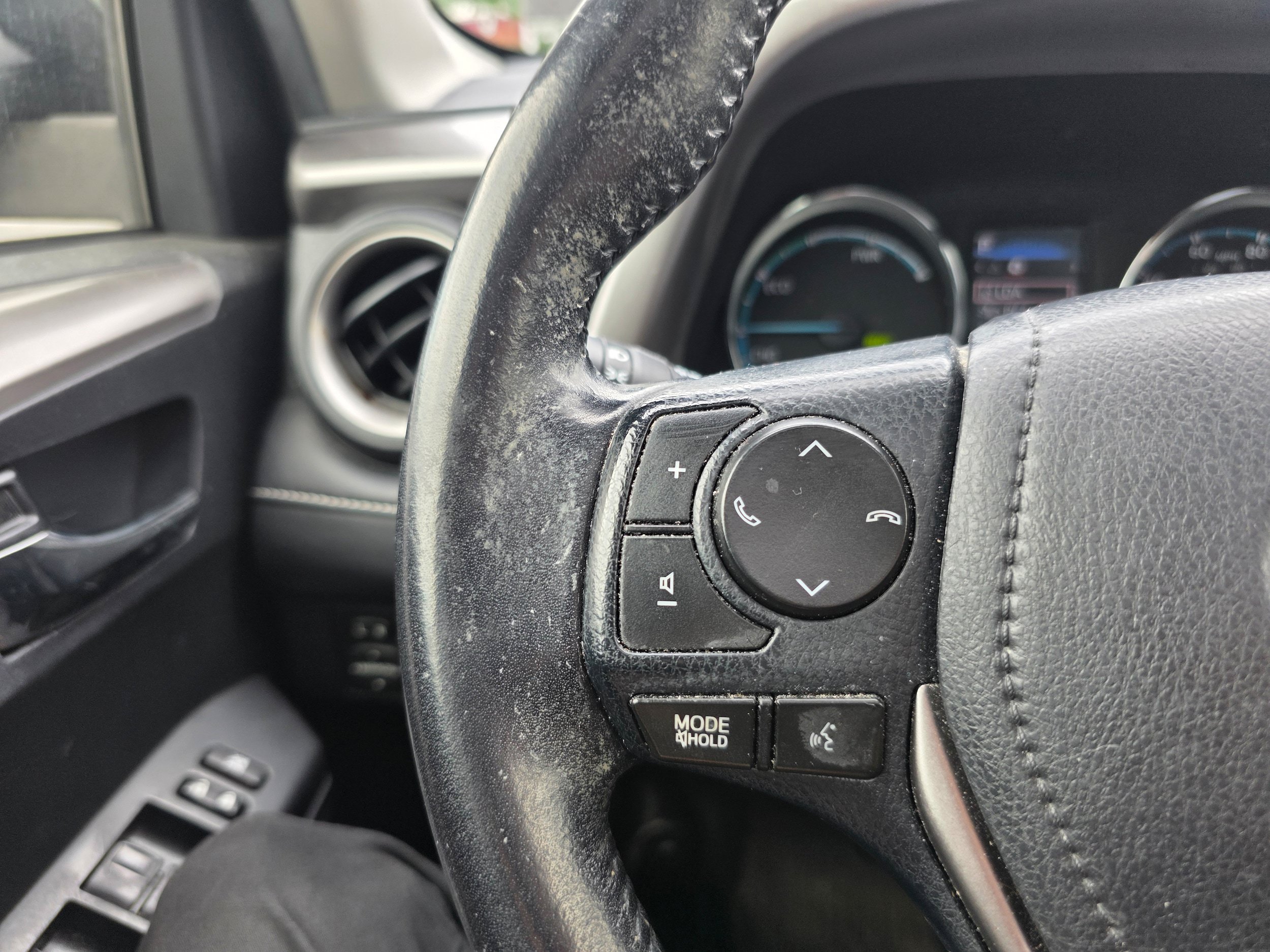 Used 2017 Toyota RAV4 XLE w/ Convenience Package AWD/4WD image 13