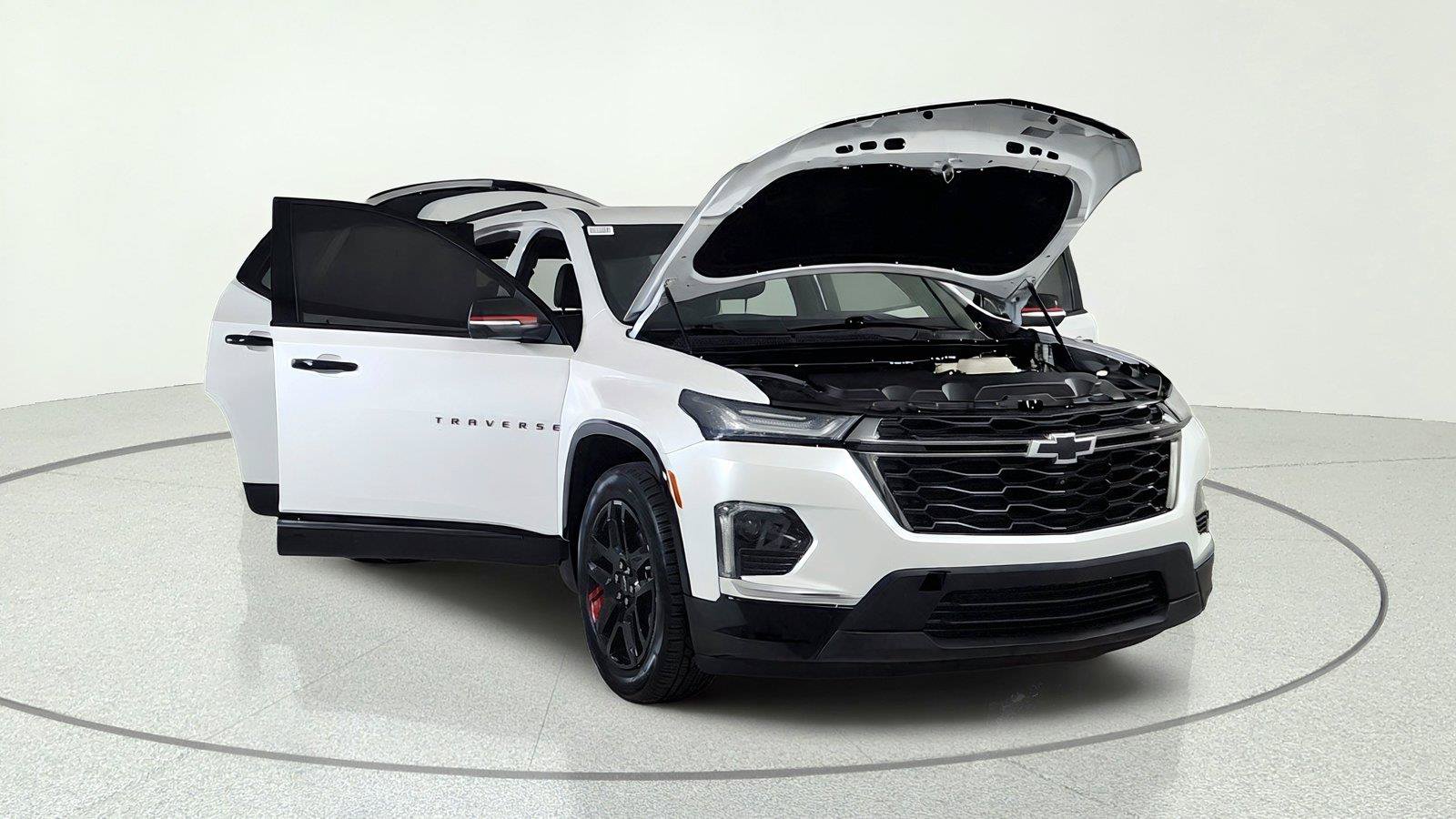 Used 2023 Chevrolet Traverse Premier w/ Redline Edition FWD image 9