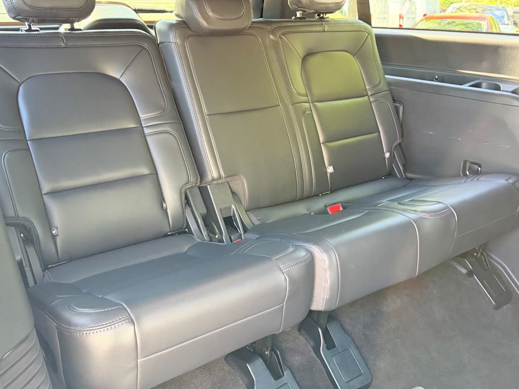 Certified 2024 Lincoln Navigator L Reserve AWD/4WD image 15