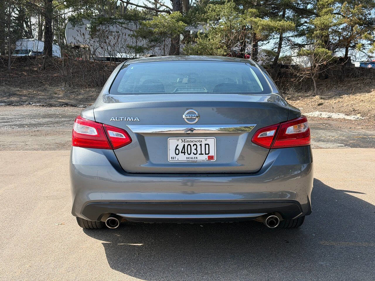 Used 2016 Nissan Altima 2.5 S w/ Power Driver Seat Package FWD image 4