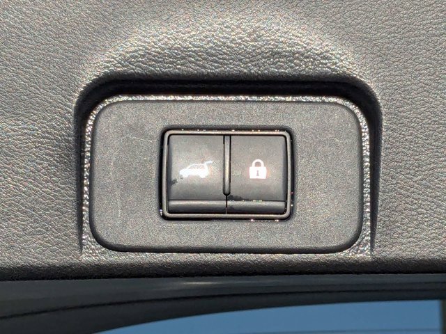 Certified 2024 Nissan Rogue SV image 15