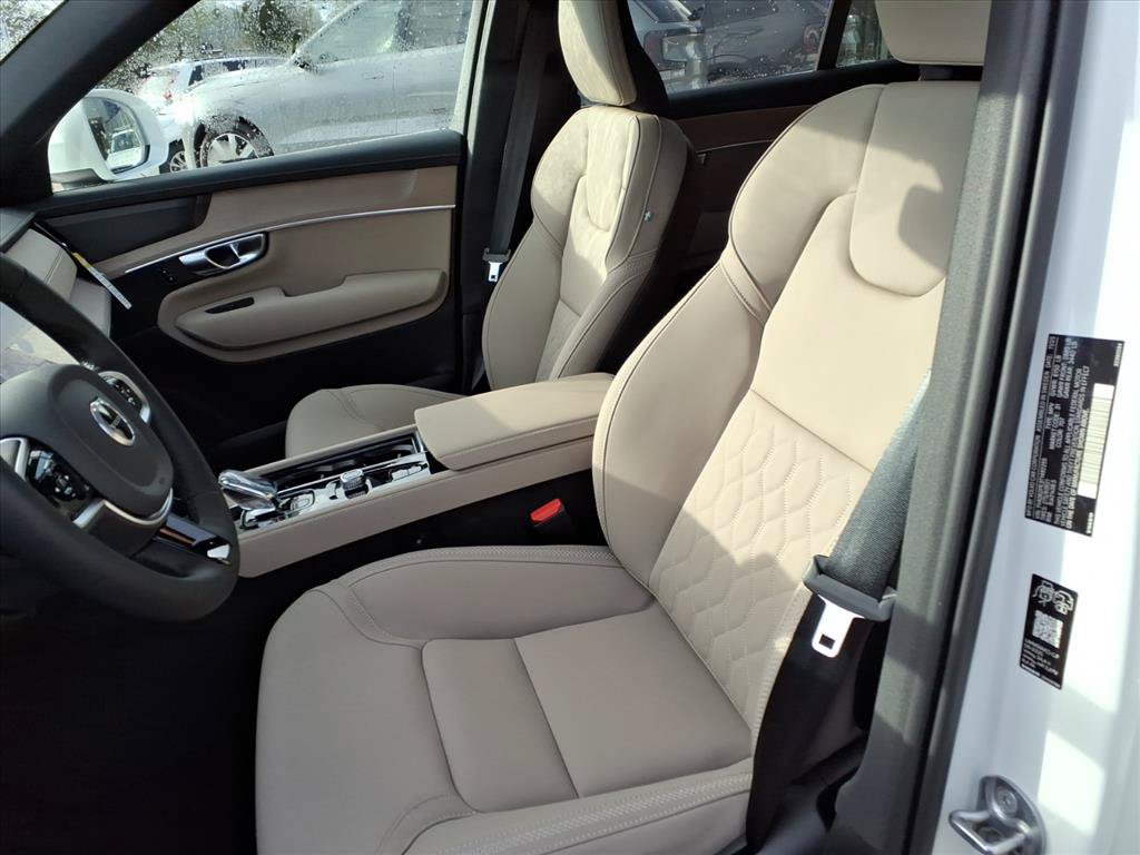 New 2026 Volvo XC90 B6 Plus AWD/4WD image 16