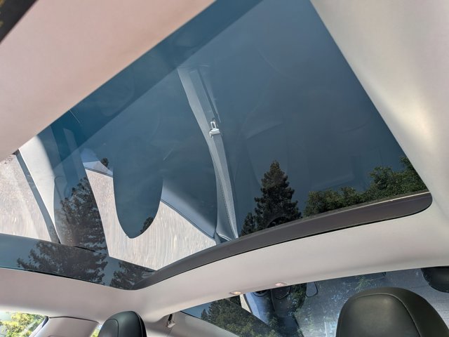 Used 2022 Tesla Model 3 Performance AWD/4WD image 15