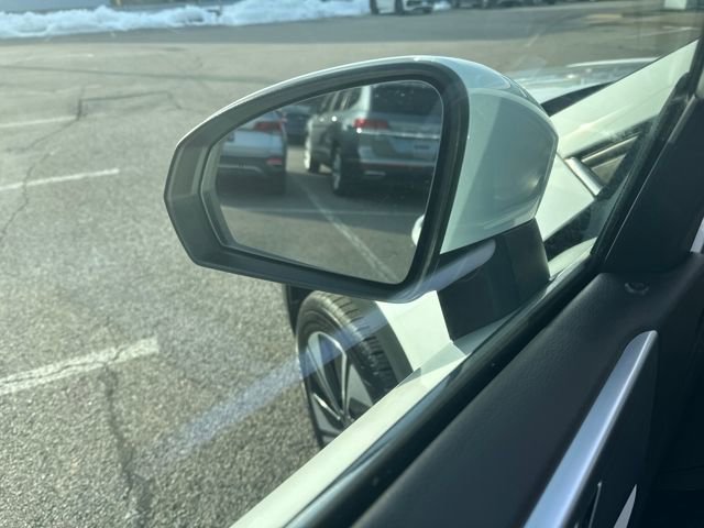 Certified 2025 Volkswagen Taos SE w/ Panoramic Sunroof Package image 15