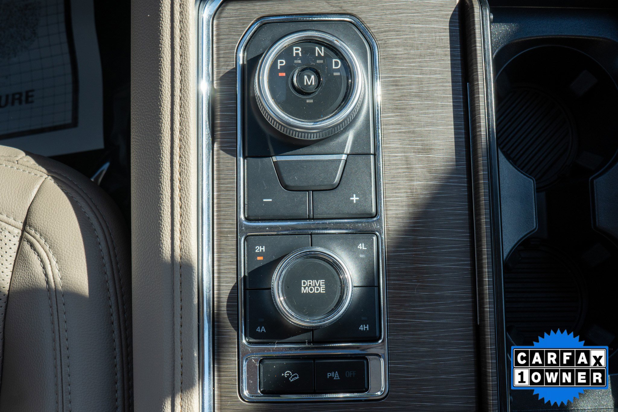 Used 2024 Ford Expedition Limited image 13