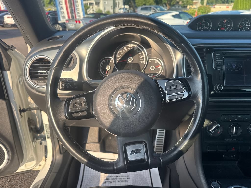 Used 2016 Volkswagen Beetle R-Line SE FWD image 14