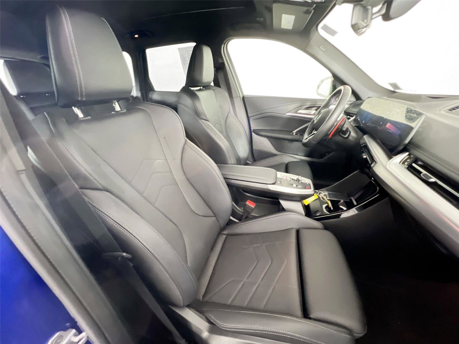 Used 2025 BMW X1 M35i image 28