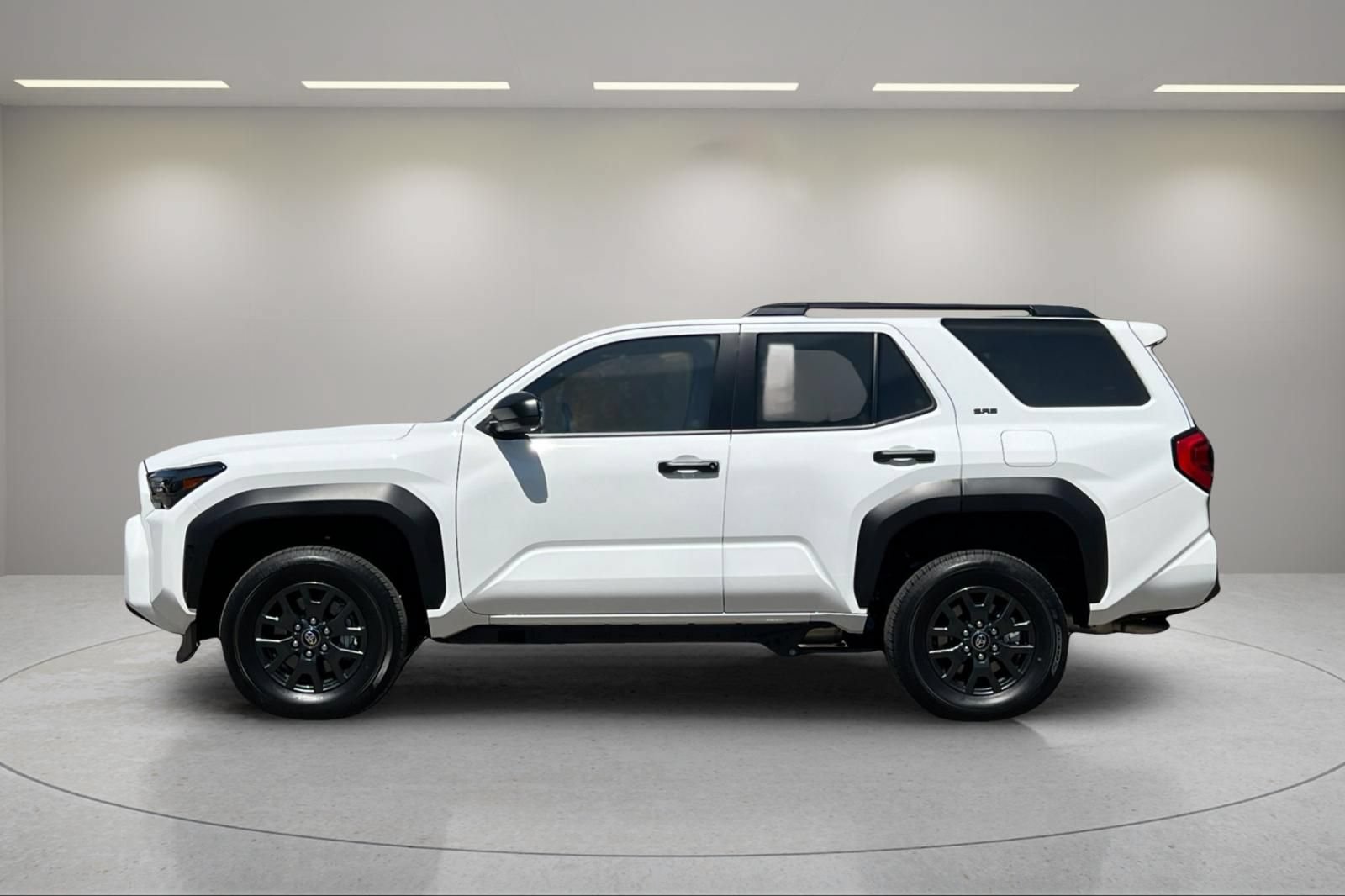 New 2026 Toyota 4Runner SR5 AWD/4WD image 5