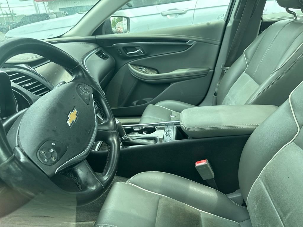 Used 2015 Chevrolet Impala LT w/ Convenience Package FWD image 14