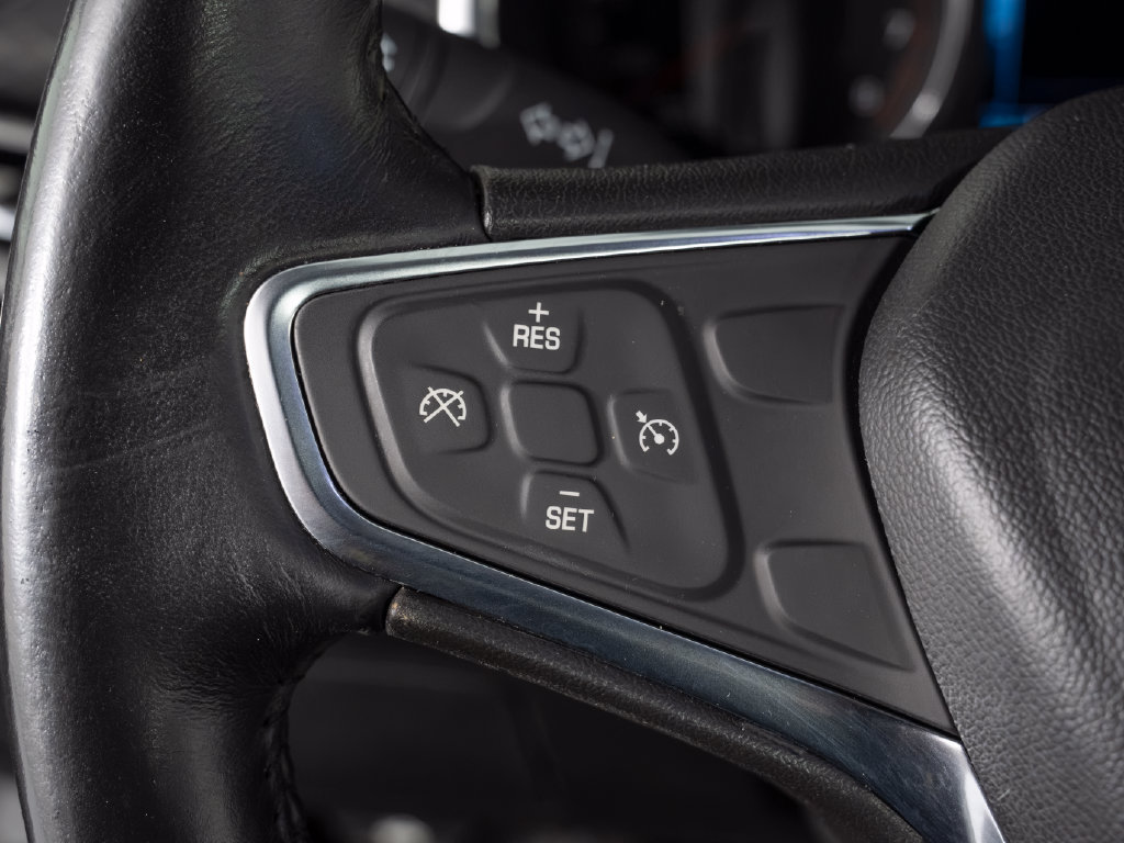 Used 2017 Chevrolet Malibu LT FWD image 20
