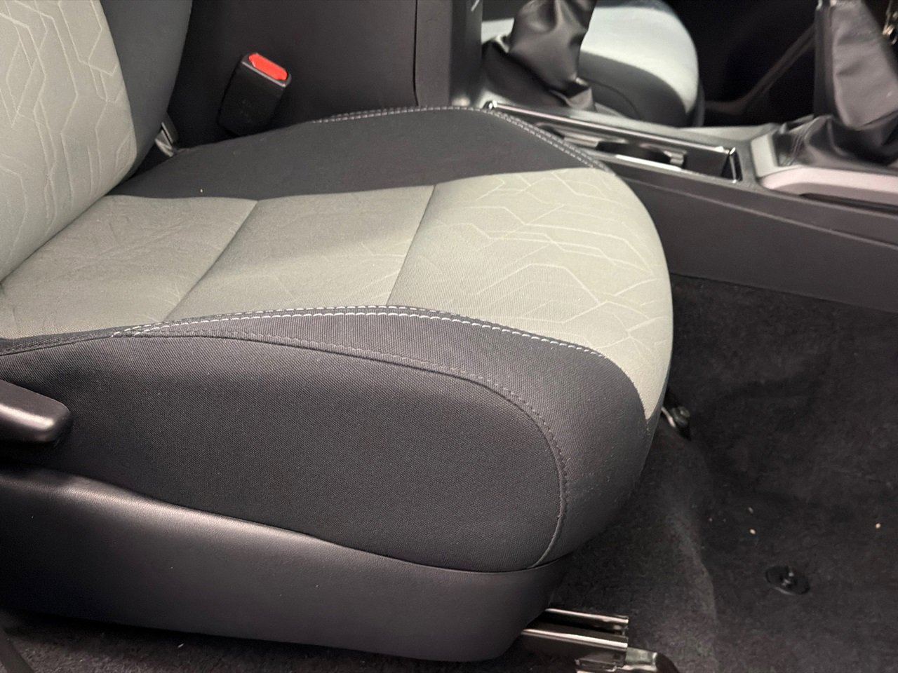 Used 2022 Toyota Tacoma TRD Off-Road image 12