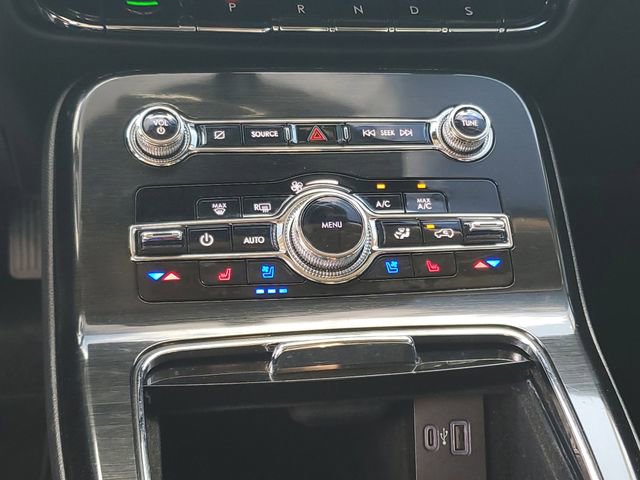 Used 2023 Lincoln Nautilus Reserve image 19