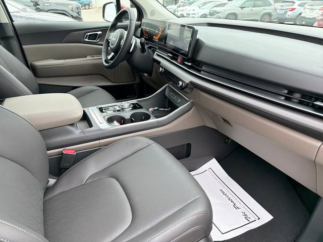 New 2026 Kia Carnival EX FWD image 20