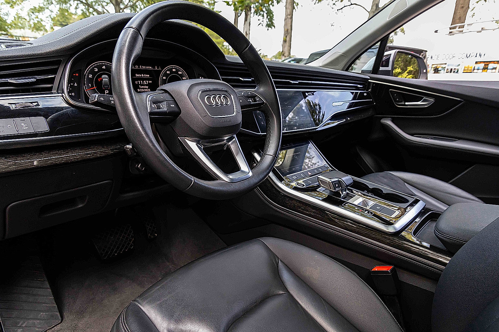 Used 2024 Audi Q7 Premium Plus image 7