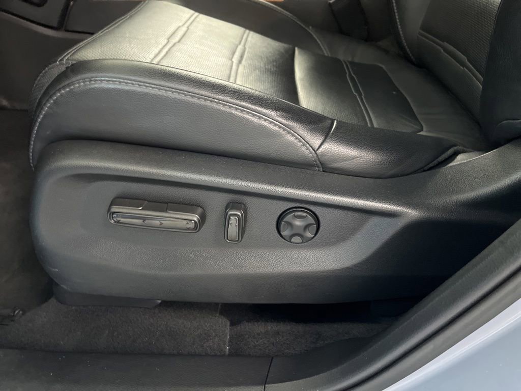 Used 2020 Honda CR-V Touring image 53