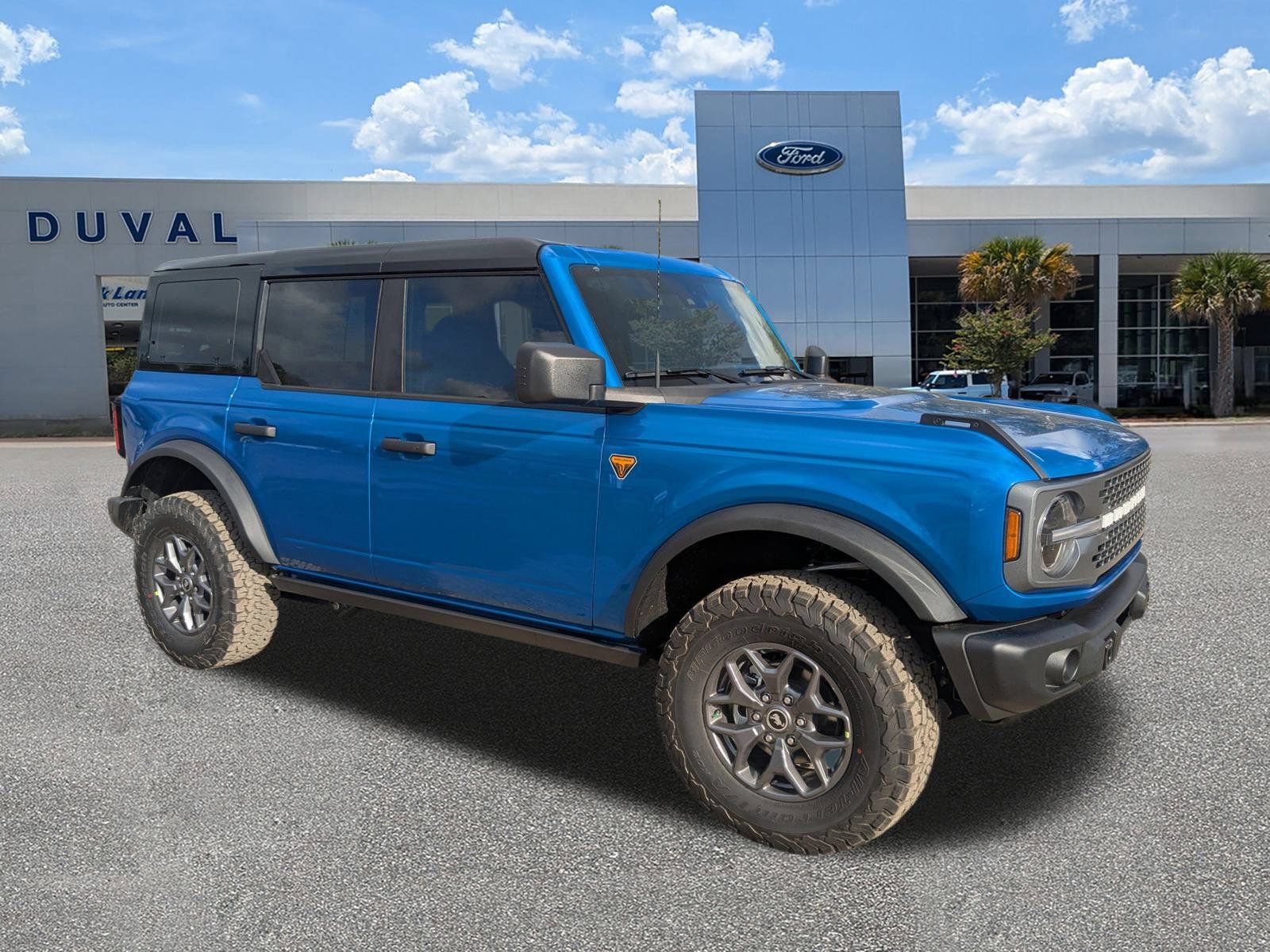 New 2025 Ford Bronco Badlands AWD/4WD image 2