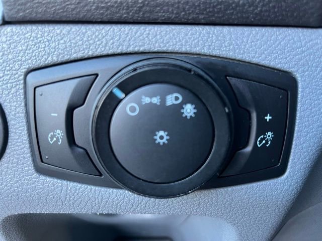Used 2017 Ford Transit 150 XLT image 15