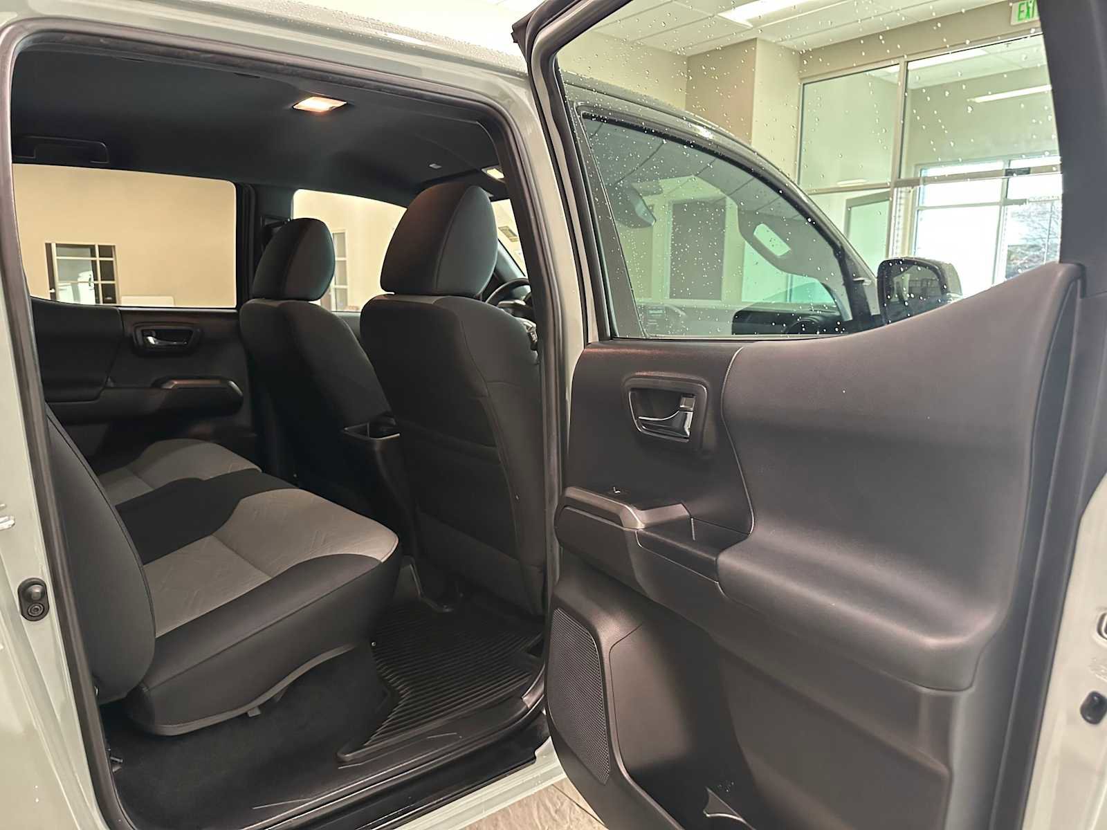 Certified 2022 Toyota Tacoma TRD Sport w/ Technology Package image 25