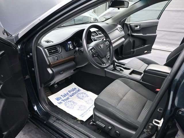 Used 2016 Toyota Camry LE image 10