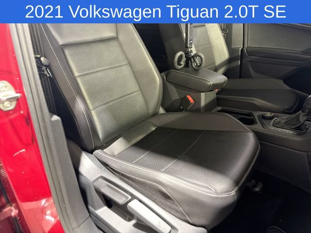 Used 2021 Volkswagen Tiguan SE w/ Panoramic Sunroof Package AWD/4WD image 24