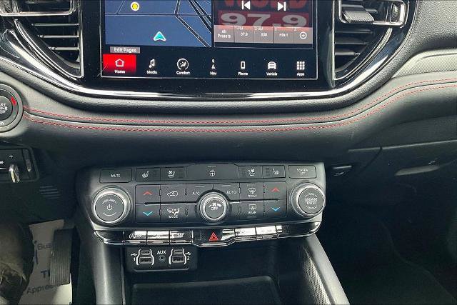 Used 2023 Dodge Durango GT image 31