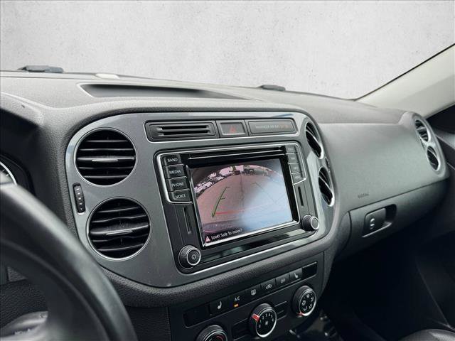 Used 2016 Volkswagen Tiguan SE AWD/4WD image 15