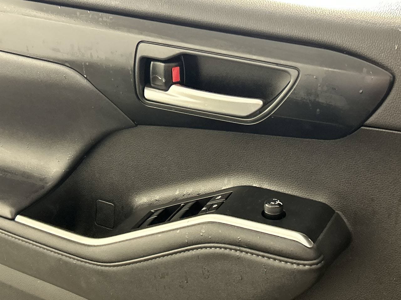 Used 2023 Toyota Highlander XLE FWD image 20