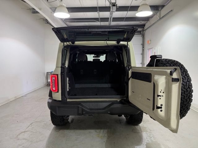 Used 2025 Ford Bronco Badlands AWD/4WD image 8