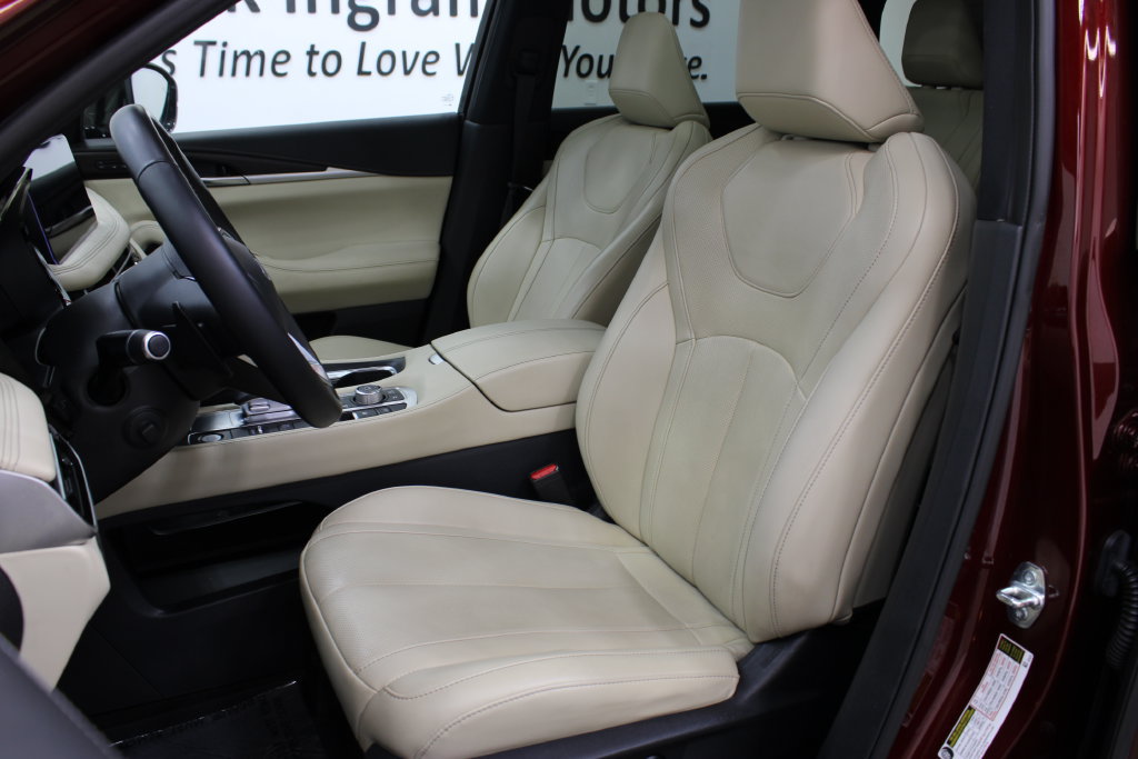Used 2023 INFINITI QX60 Sensory w/ Vision Package AWD/4WD image 15