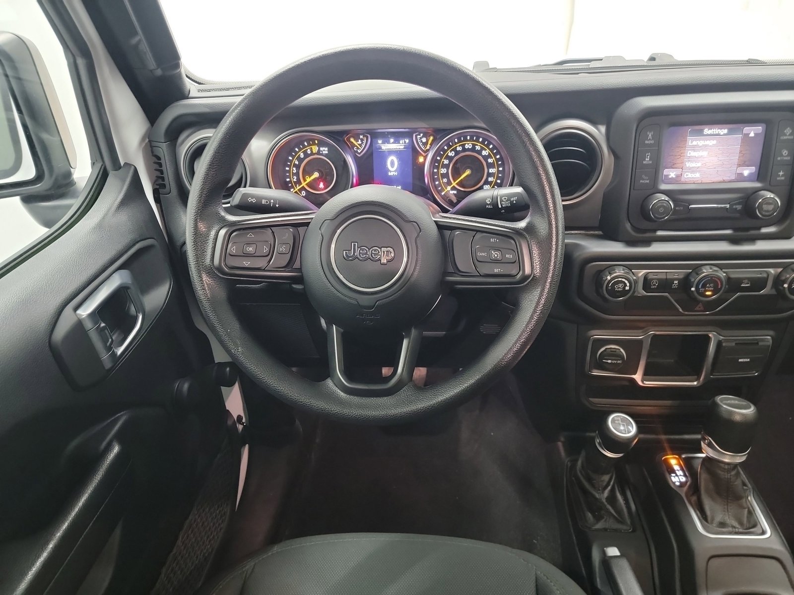 Used 2021 Jeep Gladiator Sport image 16