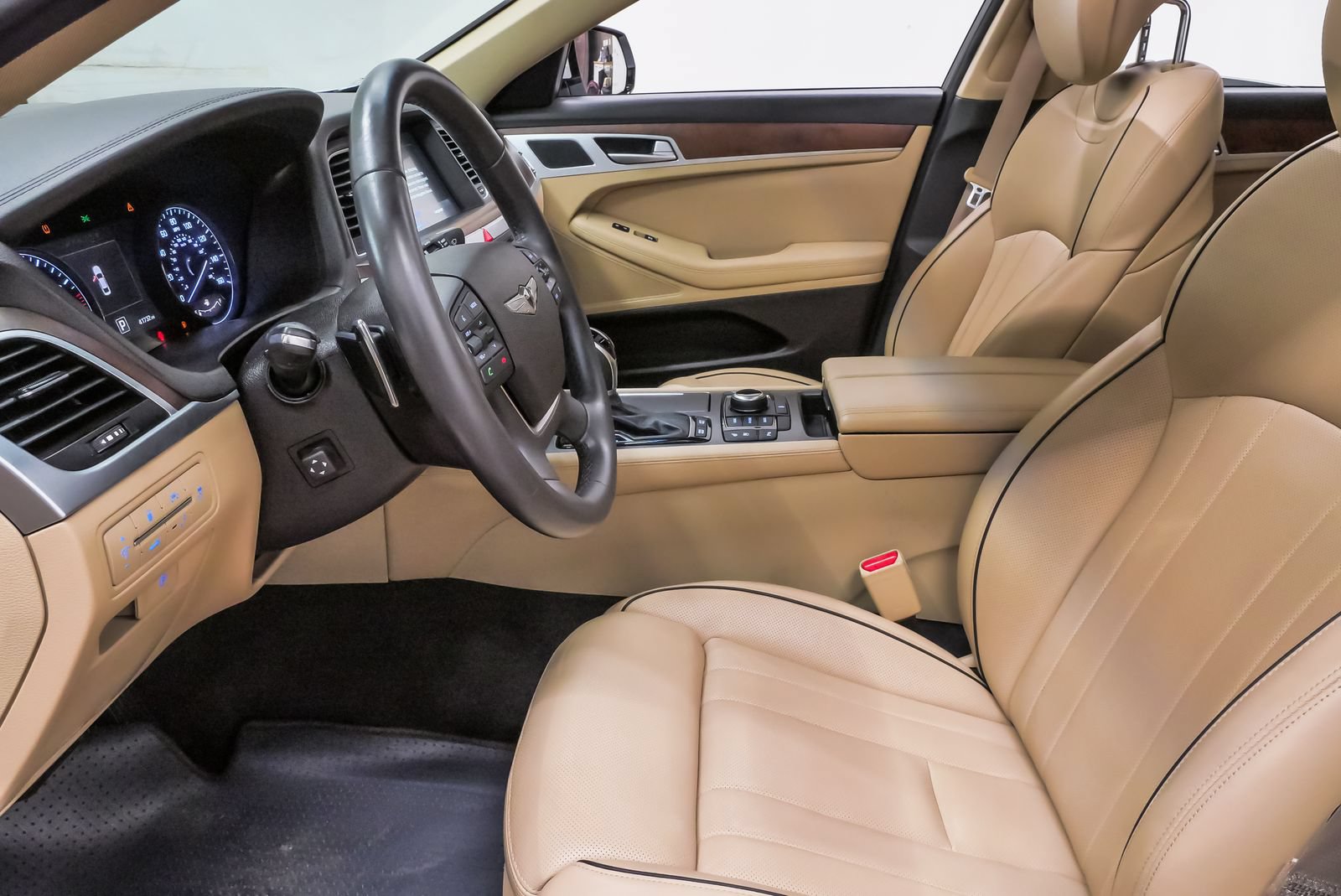 Used 2017 Genesis G80 5.0 Ultimate RWD image 9