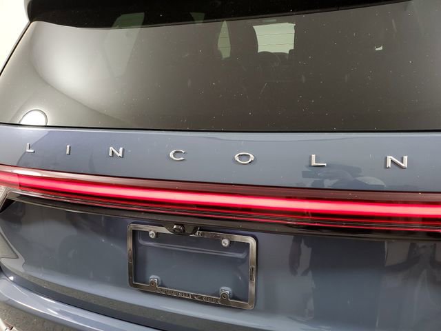 Used 2025 Lincoln Aviator Reserve w/ Illumination Package AWD/4WD image 6