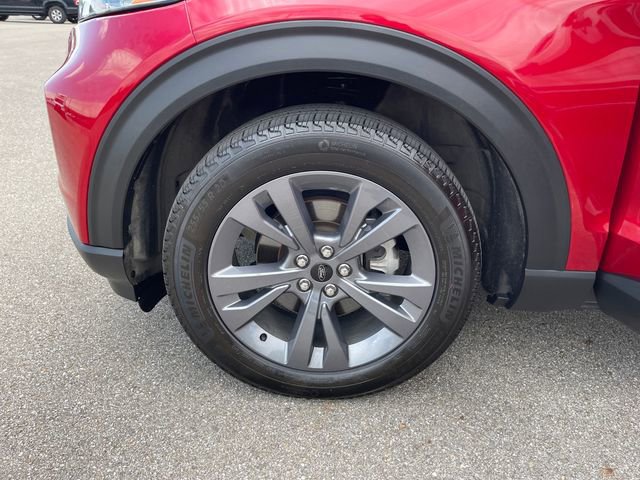 Used 2023 Ford Explorer XLT w/ Equipment Group 202A AWD/4WD image 23