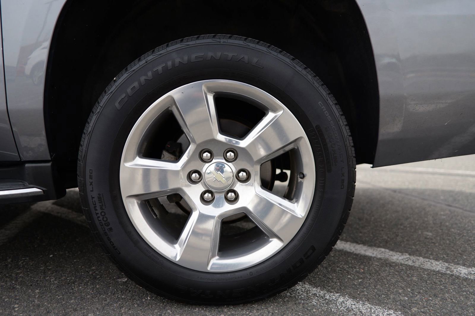 Used 2018 Chevrolet Suburban Premier image 14