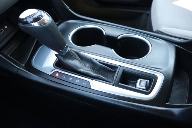 Used 2020 Chevrolet Equinox LT FWD image 15