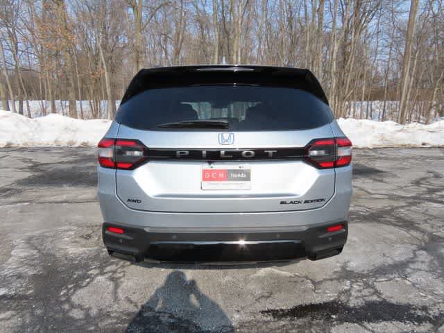 New 2026 Honda Pilot Black Edition image 5