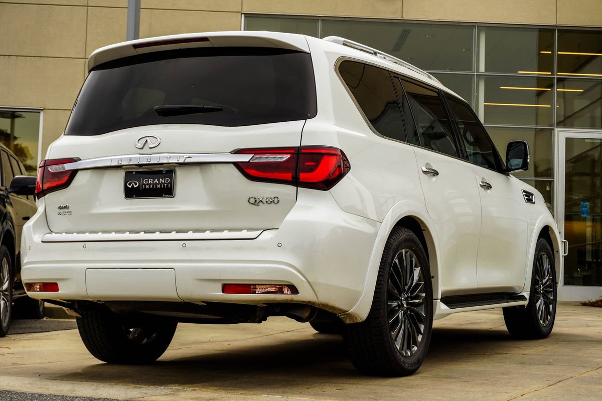 Used 2023 INFINITI QX80 Sensory w/ All-Season Package image 12
