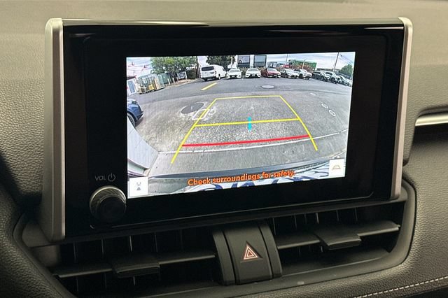 Certified 2024 Toyota RAV4 LE AWD/4WD image 24