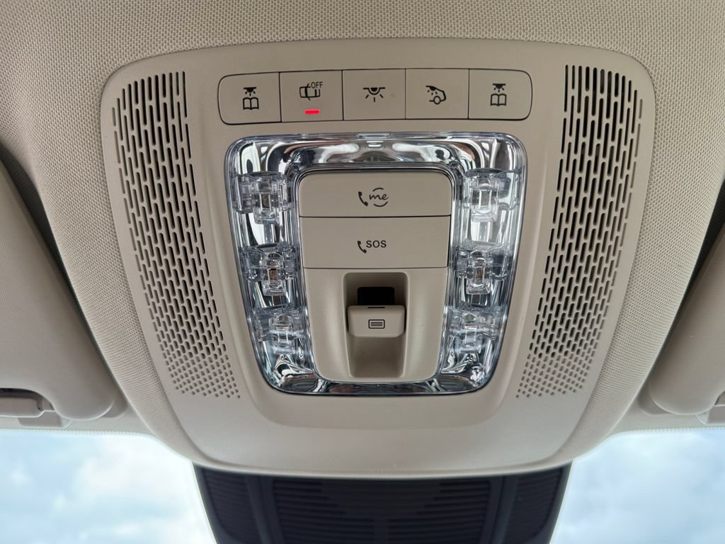 Used 2022 Mercedes-Benz GLS 450 4MATIC image 18