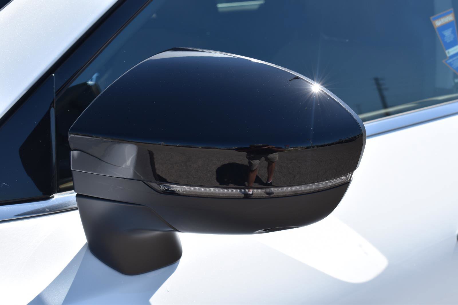 New 2026 Nissan Pathfinder Platinum image 4