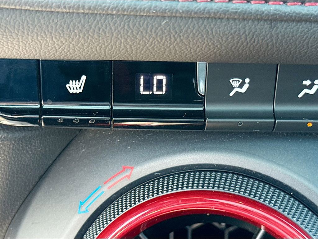 Used 2022 Chevrolet Blazer RS image 36