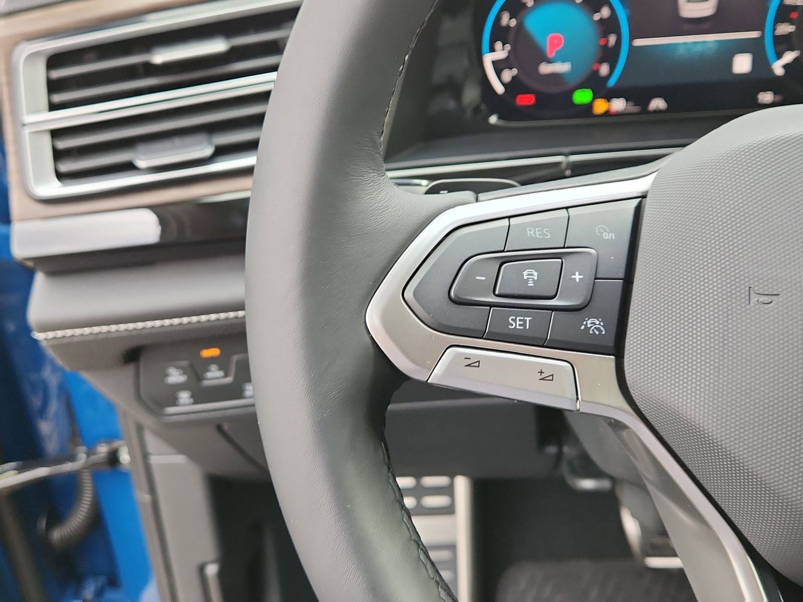 New 2026 Volkswagen Atlas SEL Premium R-Line image 23