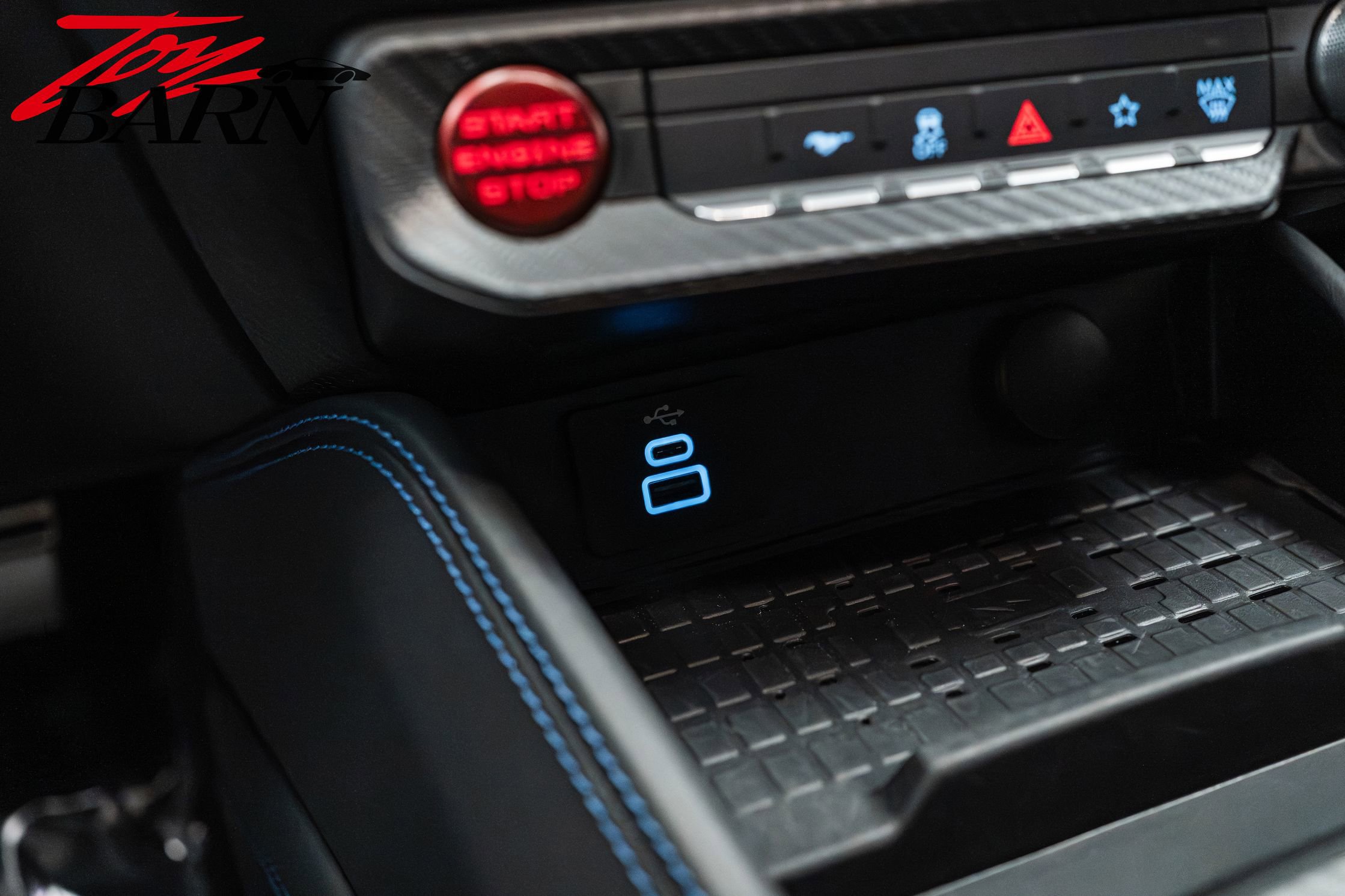 Used 2024 Ford Mustang Dark Horse image 39