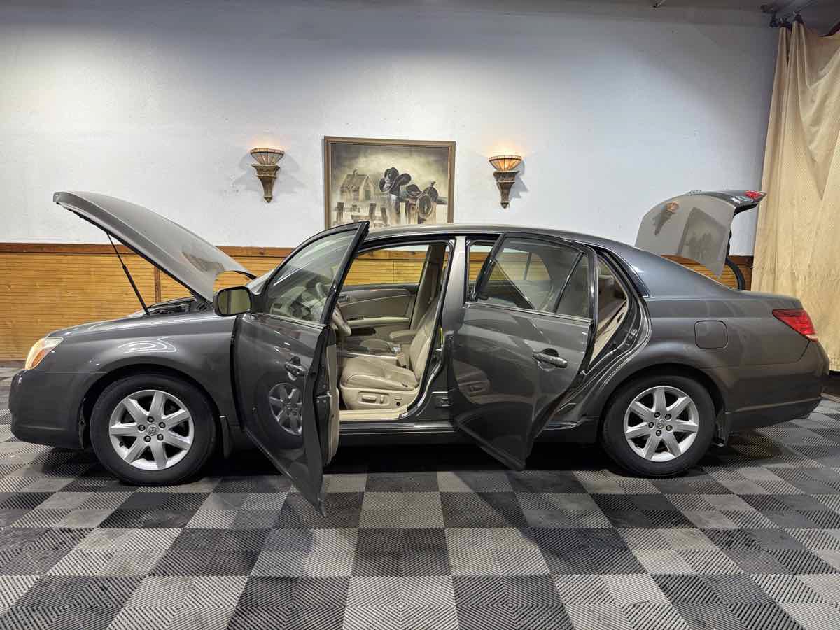 Used 2006 Toyota Avalon XL FWD image 12