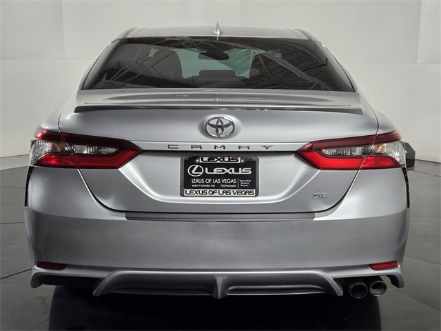 Used 2021 Toyota Camry SE image 5