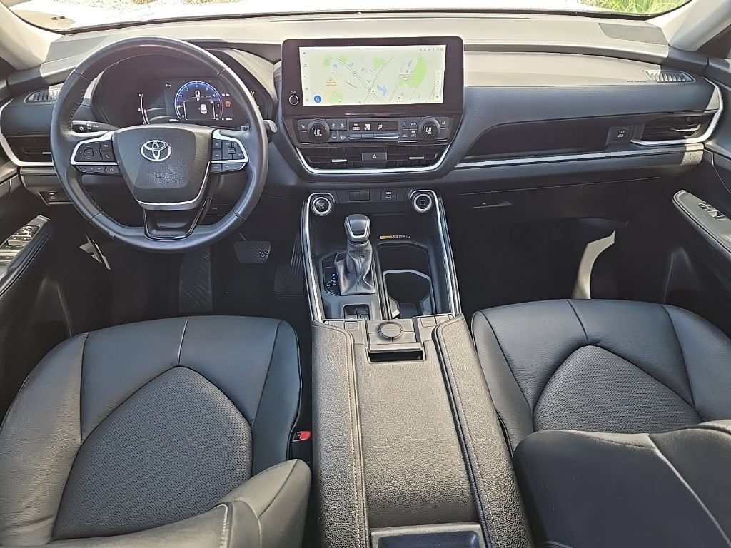 Used 2024 Toyota Grand Highlander AWD image 42