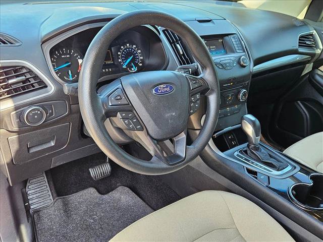 Used 2015 Ford Edge SE FWD image 10