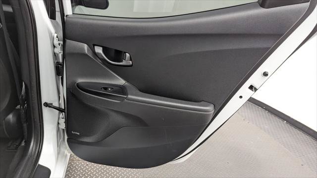 Used 2019 Hyundai Veloster 2.0 Premium FWD image 16