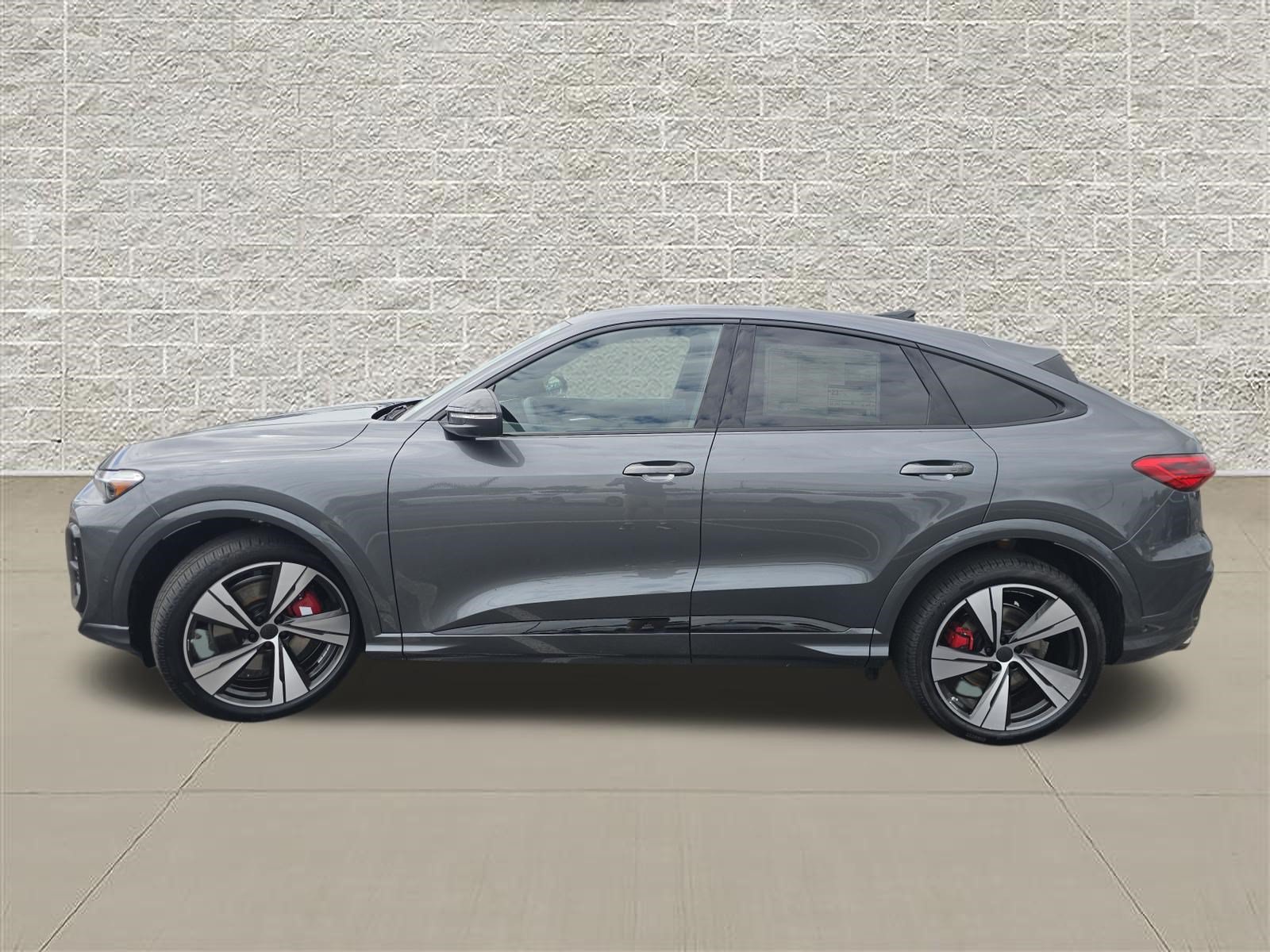 New 2026 Audi SQ5 Premium Plus AWD/4WD image 4
