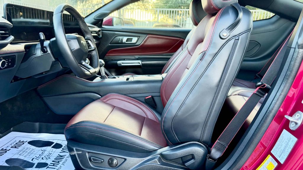 Used 2026 Ford Mustang Premium RWD image 9